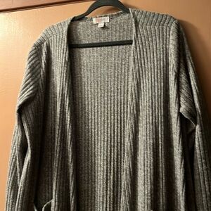 Like new women’s Lularie long duster sweater “Sarah”